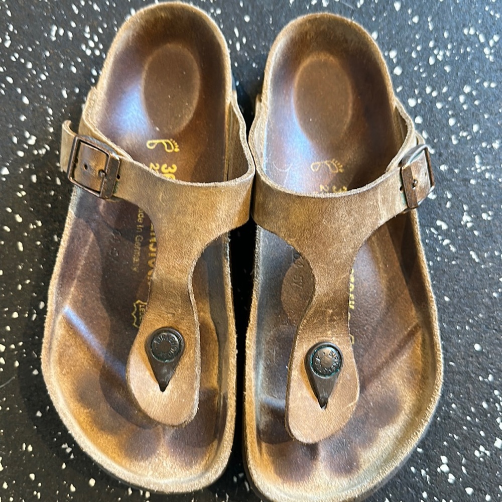 Birkenstock Gizeh Women’s size 36